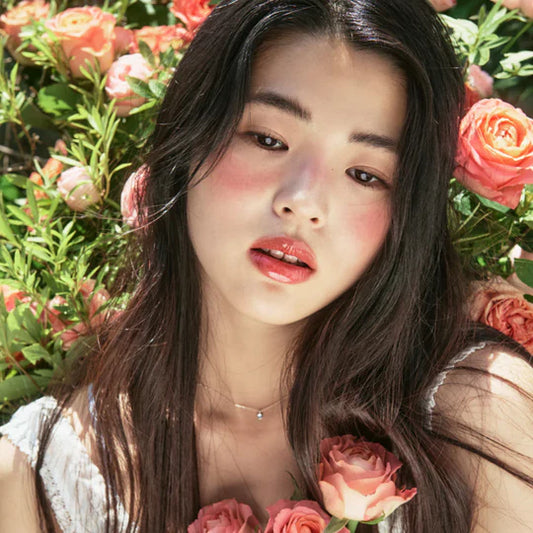 05 Juicy Berry Plumping Lip Oil / aceite labial vegano de textura ligera y no pegajosa