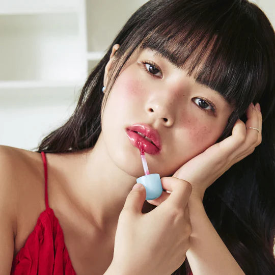 05 Juicy Berry Plumping Lip Oil / aceite labial vegano de textura ligera y no pegajosa